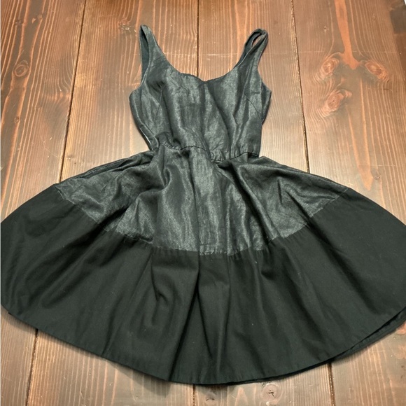 Adorable Gap Denim Dress - Picture 5 of 16